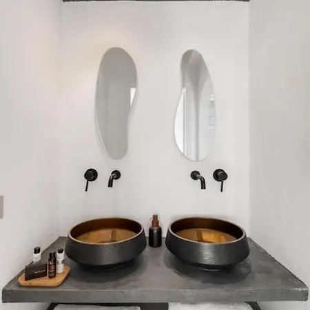 Sunset Cove Agios Ioannis Diakoftis