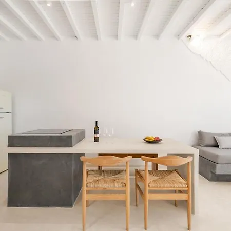 Sunset Cove Apartment